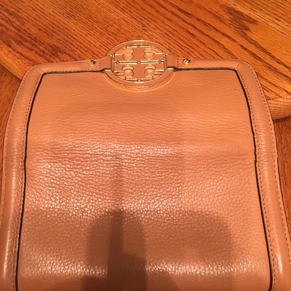 🌻TORY BURCH SOFT LEATHER TRI FOLD WALLET🌻 - Picture 3 of 6